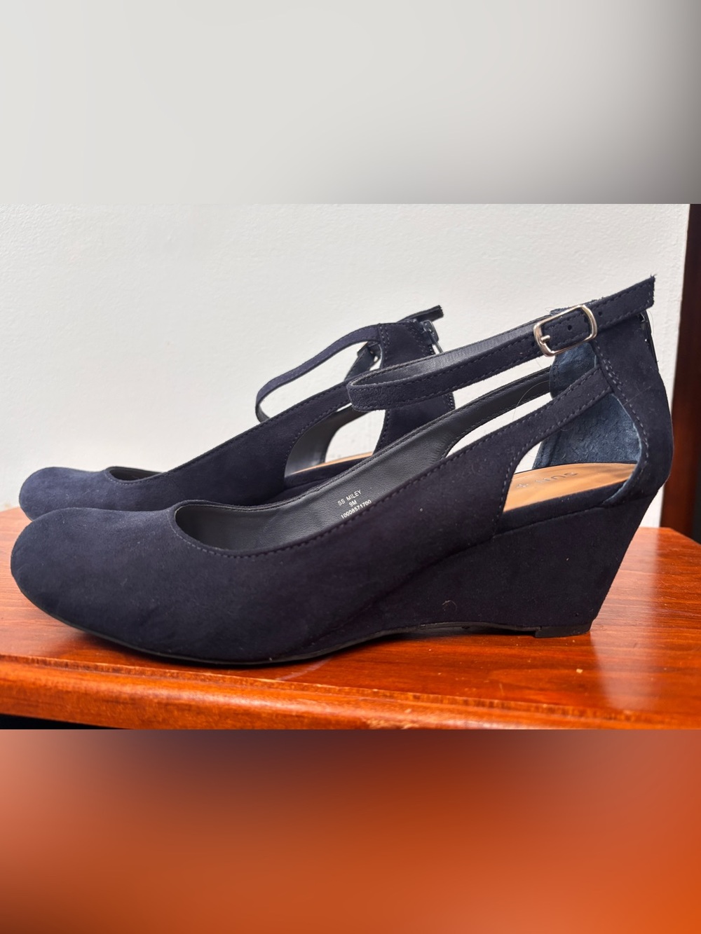Women’s Navy faux Suede Ankle-Strap Wedge Pumps